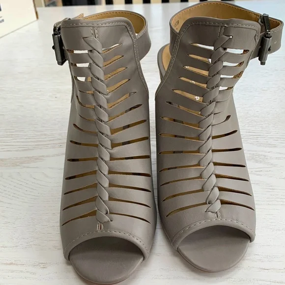 Chinese Laundry wedge - Picture 8 of 8